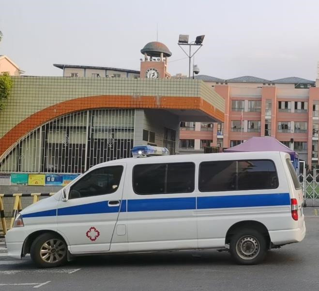 石家庄救护车出租护送骨折病人一公里多少钱